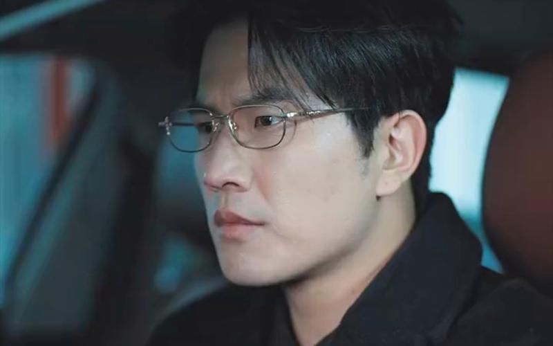 离婚后被大佬疯狂追求 第1-20集