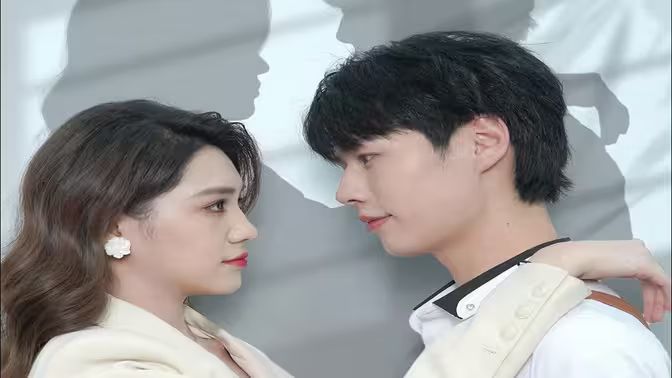 绑定暴富系统后霸总恋爱脑了 第1-30集完结(大结局)