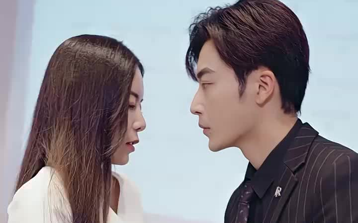 假秘书的完美契约 第1-20集